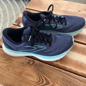 BROOKS WOMENS GLYCERIN 19